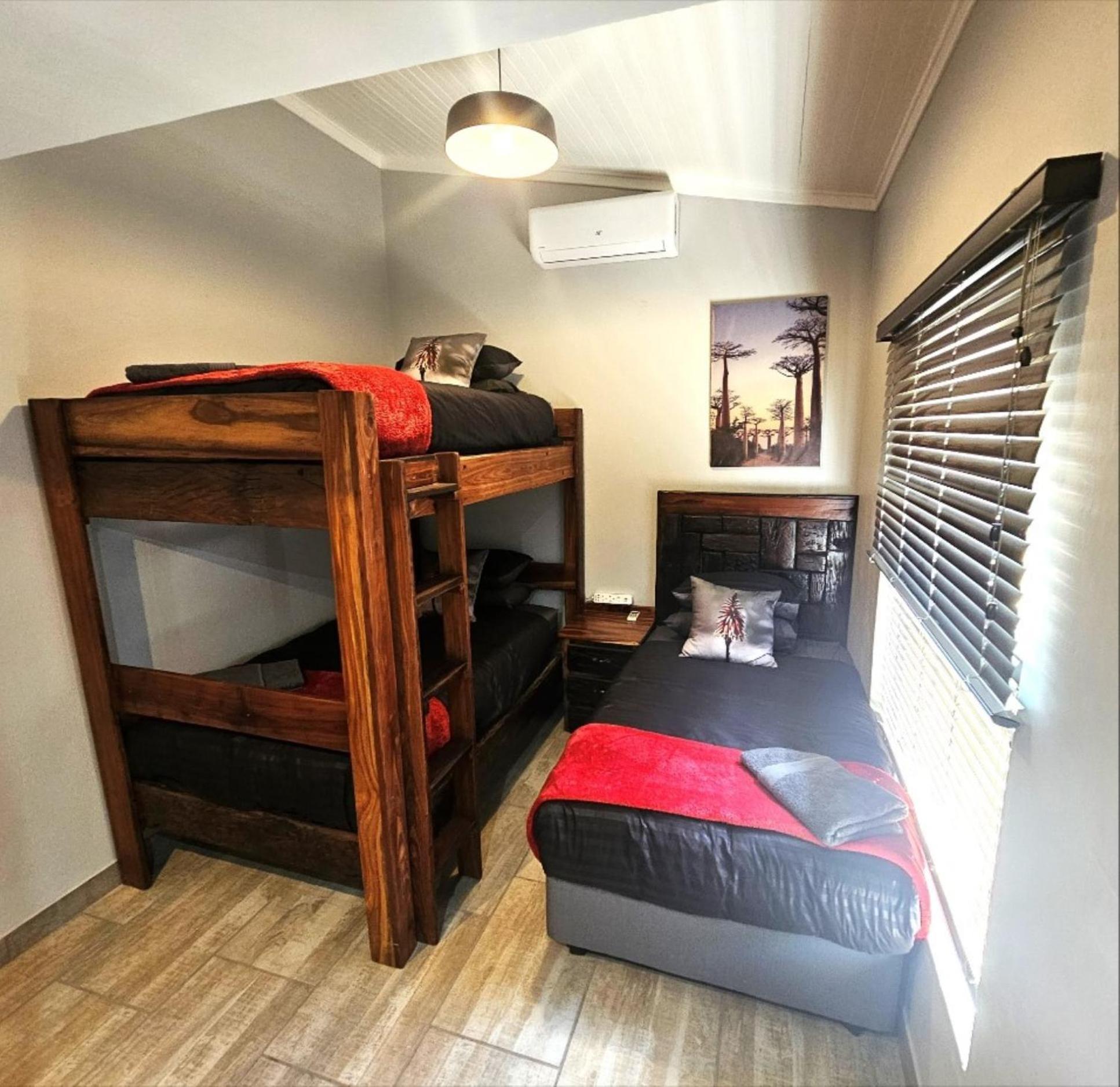 De Oude Sleeper Inn 3 Kimberley Bagian luar foto